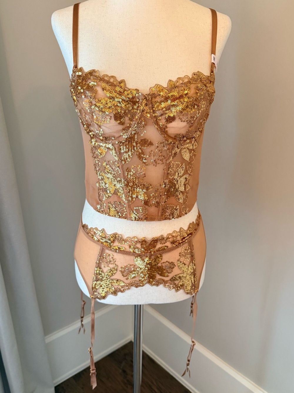 NWT VS Exclusive Gold Sequin Sheer Shimmer  Lace Bustier and Garter Set!